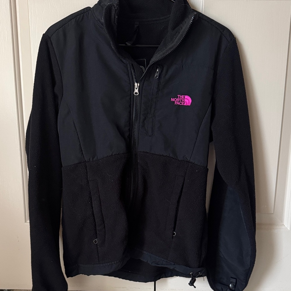 The North Face Women's Black and Pink Ski Jacket